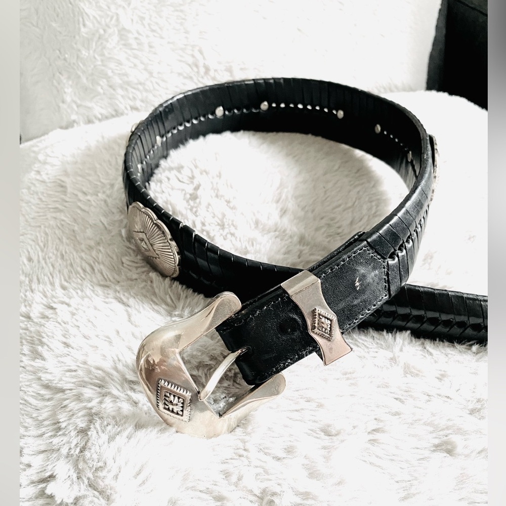 Woven Black Leather Belt with Large Silver Concho Accents Shnazi Buckle & Tip - Picture 4 of 14
